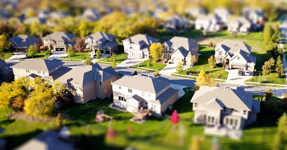 Why Your Estate Agent Business Needs a Modern Website in 2026